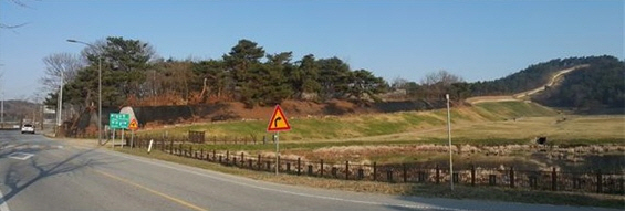 부여 나성 성곽 정비구간 전경