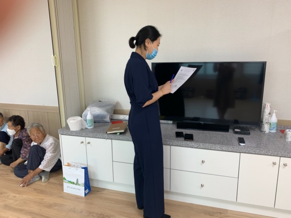 코로나19 시대 '경로당 안전점검'