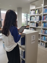 장항농어촌공공도서관, 모바일 이용 모습