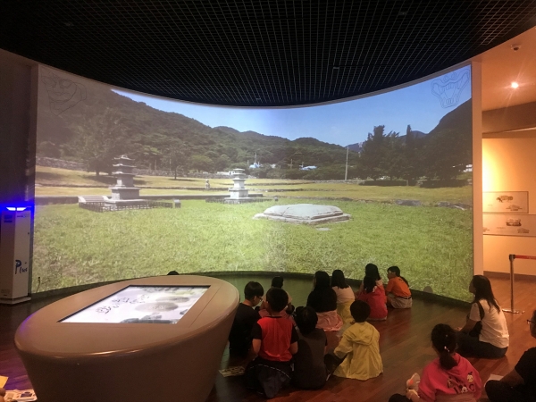 보령박물관 전시실 운영 장면