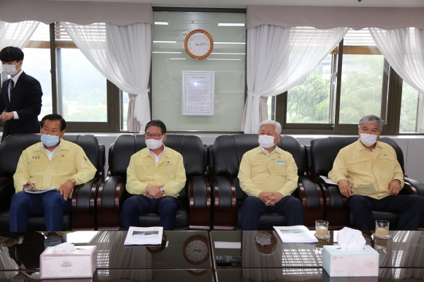 수자원공사 대전 본사에 방문한 문정우 금산군수