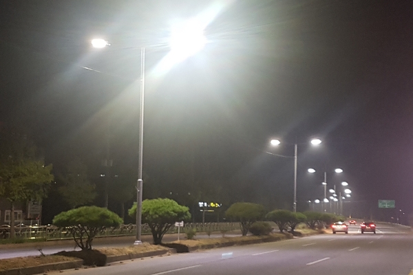 동서간선도로 가로등