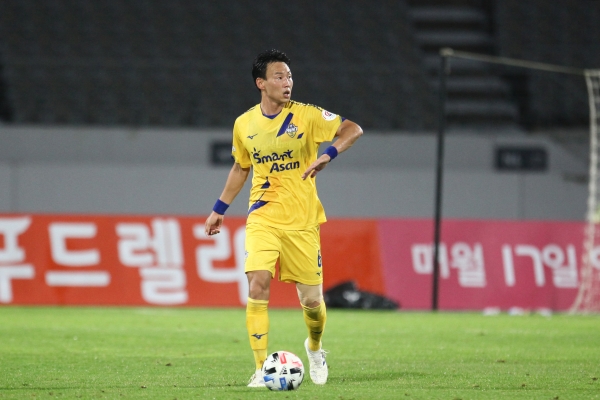 충남아산프로축구단 경기모습