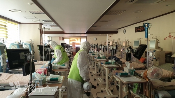 의료기관 소독 모습