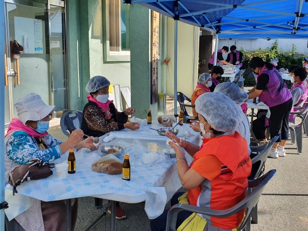 송편나눔행사 모습