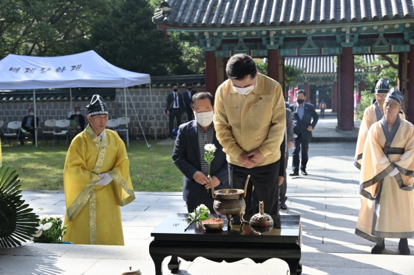 제66회 백제문화제 삼충제 봉행에 참석한 박정현 군수 모습