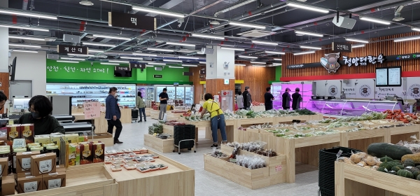 유성 먹거리직매장 내부