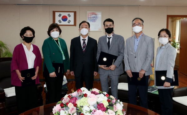 적극행정 지원위원회.