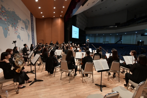 DJAC청년오케스트라, 한남대에서 청중 없는 연주회 (사진제공: 허윤기 작가)