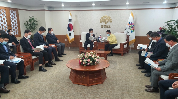 박정현 부여군수, 양승조 지사 접견장면