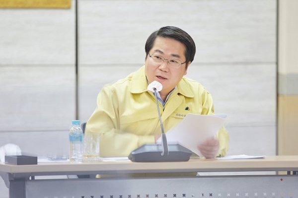 11월 월간확대간부회의에 참석한 오세현 시장