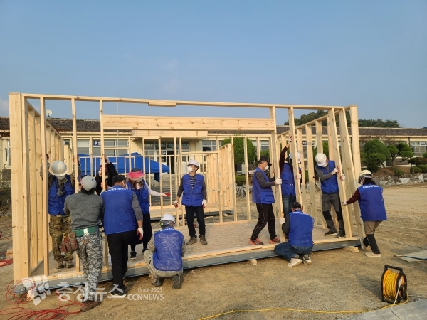 귀농귀촌인위한 소형주택 만들기 프로그램 진행