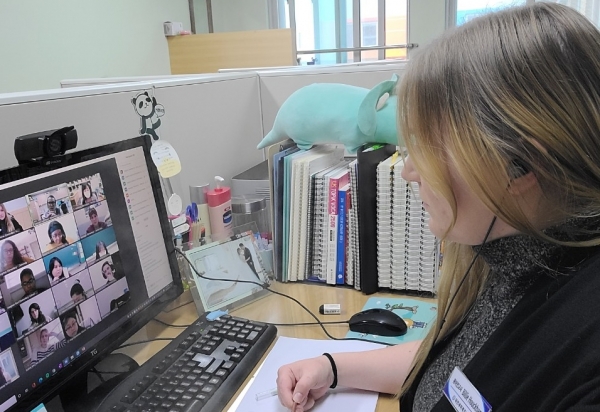 원어민 교사 대상 온라인 워크숍.