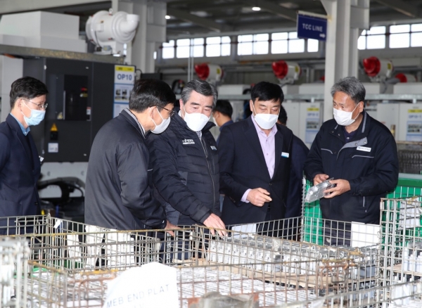 11일 주포농공단지 내 입주기업인 ㈜에스비정공에서 기업체 근로자와 현장 간담회 개최