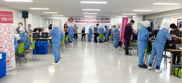 지난 6일 관내에 위치한 (주)엘빈즈를 방문해 건강홍보관을 설치, ‘찾아가는 레드서클존 캠페인’(이하 캠페인) 전개