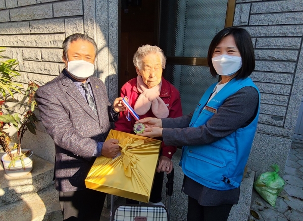 전몰군경유족회 대전지부, 보훈가족 사랑나눔 난방유 지원 모습