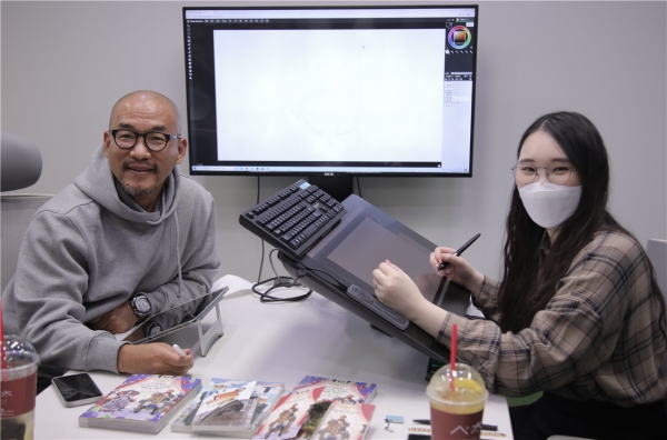 김정기 작가와 팡이 작가