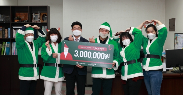 좌측 세 번째 최승인 세종지역본부장, 네 번째 이희만 (주)이에이치엠 대표