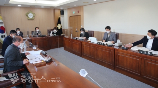 천안시의회 경제산업위원회(위원장 김각현)