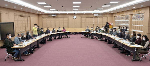 공주시 복지기준선 수립 최종보고회 및 선포식 모습