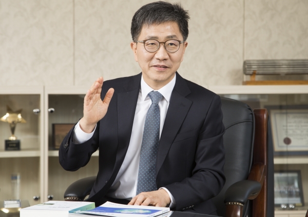 한국원자력연구원 박원석 원장.