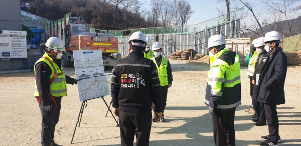 도로공사현장 진행상황 점검