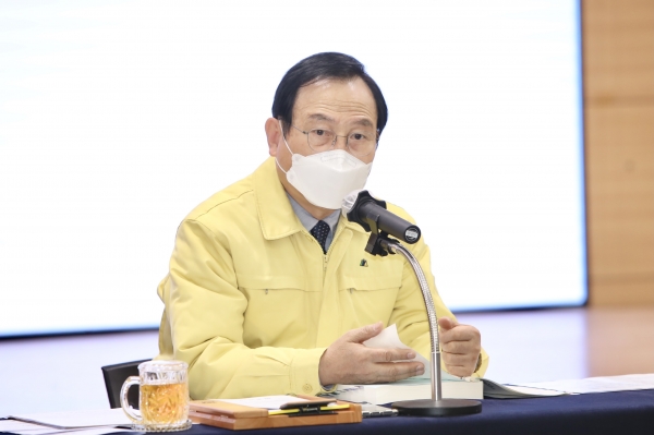 박상돈시장, 주요업무보고회 모습