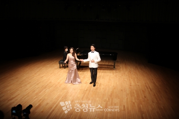 대전지역 출신 음악가들의 무대 모습.