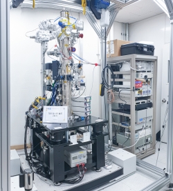 전계방출형 투과전자현미경