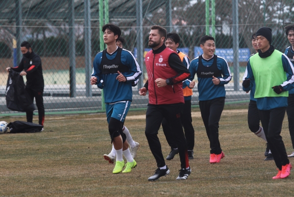 2021시즌 ‘하나’의 목표를 향해! 2차 전지훈련지인 제주로 출발