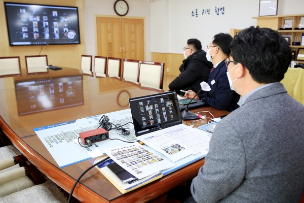 9일 맹정호 서산시장이 대산읍이 주최한 비대면 화상 이장회의에 참석