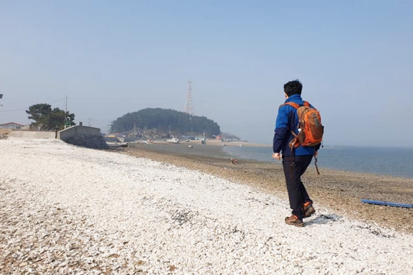 맹정호 서산시장이 지난 12일 설날 우도를 방문한 사진(페이스북 게시사진)