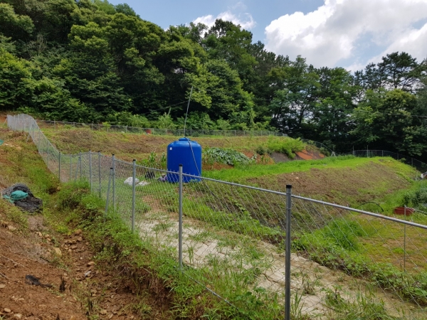 야생동물 농작물 피해 예방을 위해 설치한 철선울타리