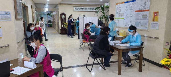 백신접종 현장 모습