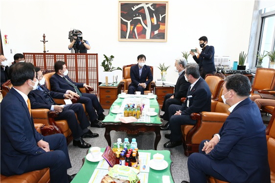 전국폐광지역 시장·군수 행정협의회 산업통상자원부장관 면담장면