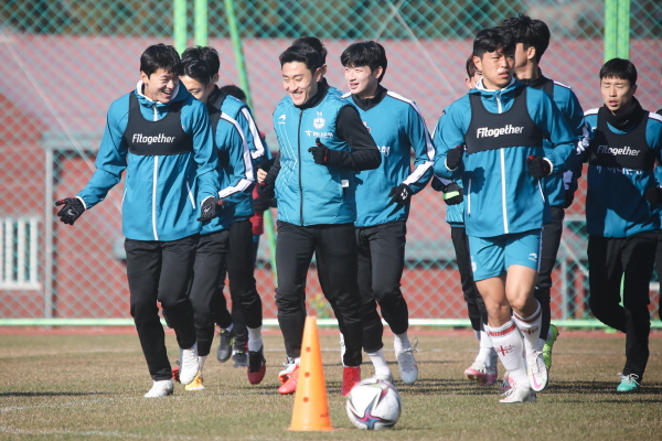 홈개막미디어데이_선수단