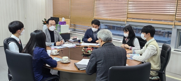 지난해 천안시청소년참여위원회 활동 모습