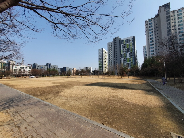 신방중앙공원 현재 모습