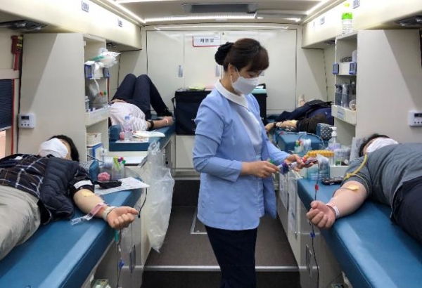 대전도시철도공사는 코로나19로 인한 혈액난 해소를 위해 ‘사랑의 헌혈’ 행사를 가졌다.