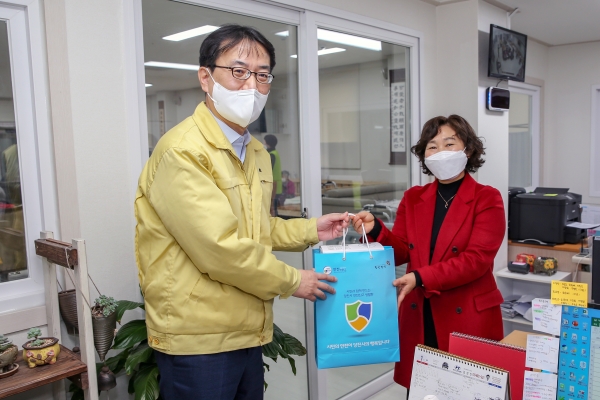 이건호 당진시부시장 사회적거리두기 방역수칙 점검 현장 모습