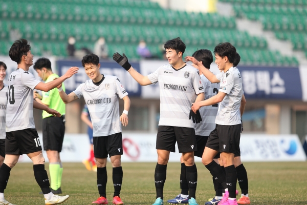 천안시축구단 경기 모습