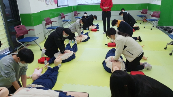 방과후아카데미 주말체험 진행 사진