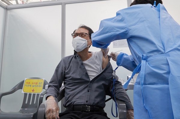 윤찬수 부시장 백신접종 훈련참여 장면