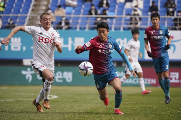 이진현 한일전 교체 출전 모습