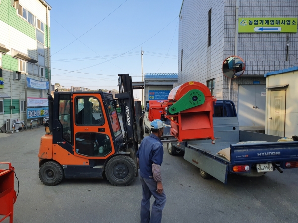 농기계임대 지원 장면