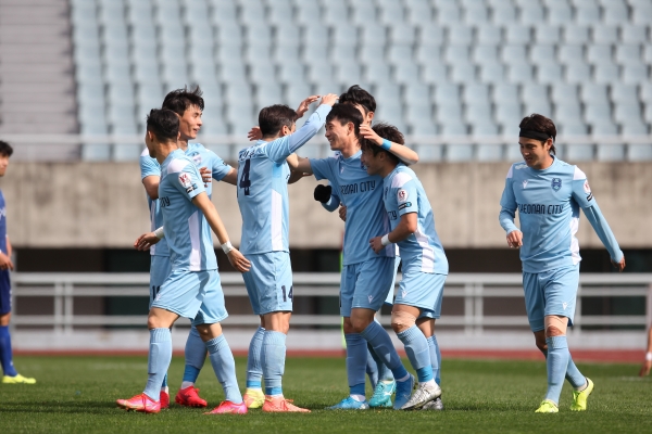 홈개막전 조재철 득점 모습