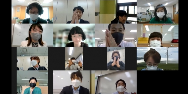 중등교사 교과역량 강화를 위한 교과 연구 동아리