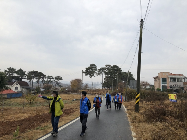 ‘4월 보건의 달 20만보 걷기 챌린지’ 참석자들 모습