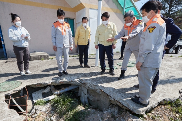 오세현 아산시장 음봉, 도고, 송악 의용소방대 현장 방문 장면