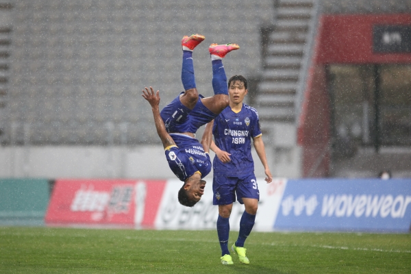 14일 오후 7시, ‘2021 하나은행 FA컵’ 3라운드 안산그리너스(이하 안산)와 일전
